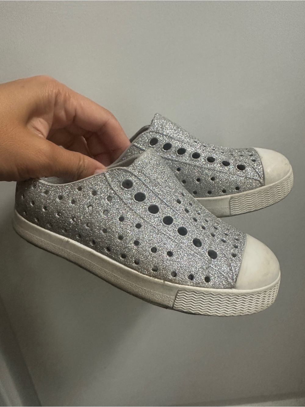 Native Girls Sparkle Slip-On Sneakers - Silver C8 8